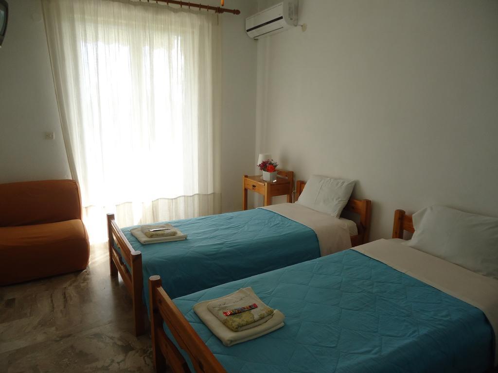 Christina Apartments Drépano Szoba fotó